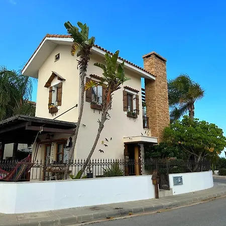 Casa de Férias Sotira Luxury House