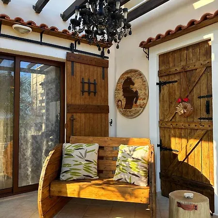 Sotira Luxury House Vakantiehuis